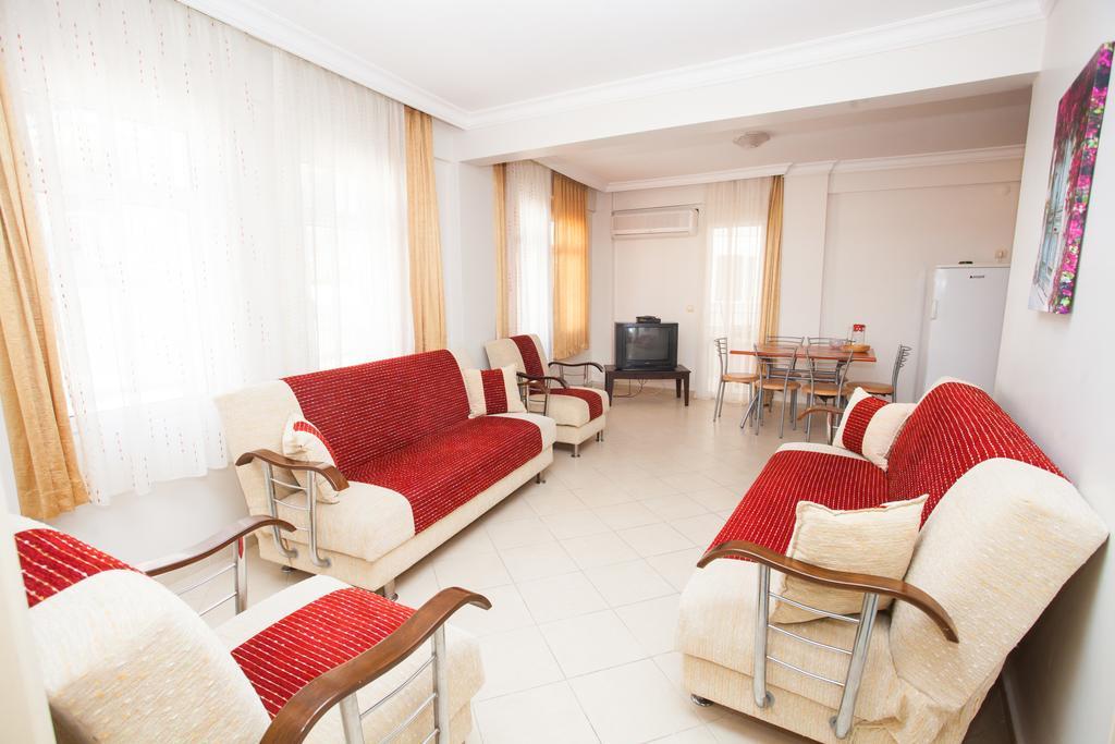 Çeşme Yalcinkaya Apart Hotel מראה חיצוני תמונה